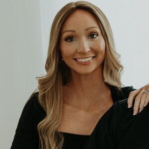 Meet your Posher, Sidney